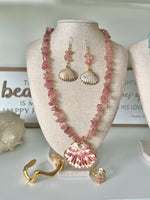 Blushing Shore Necklace